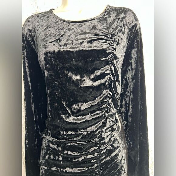 Future Collective Women Dress Ruched Long Sleeve Open Back Black Size 1X NEW - Picture 8 of 13